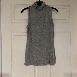 T Tahari Gray Turtle Neck Tank